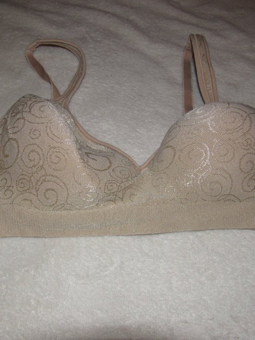 Bali Wireless Bra Size 38B USED